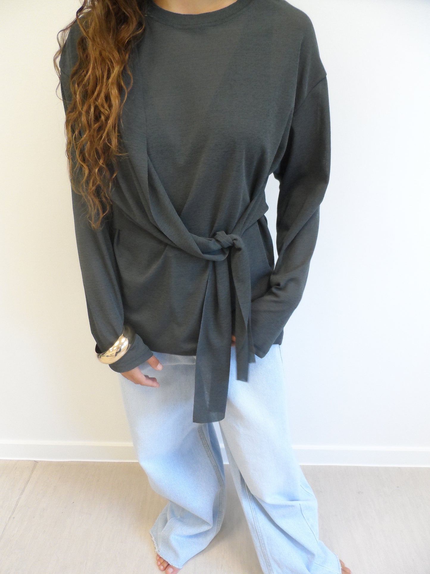 Belted Transparant Charcoal Top